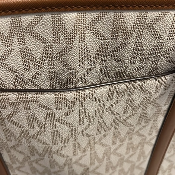 Michael Kors Tote - Picture 9 of 9